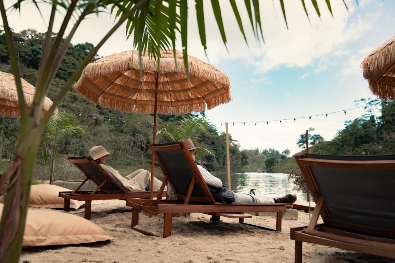 Bubblesky Glamping Guatape Hotel Exterior foto